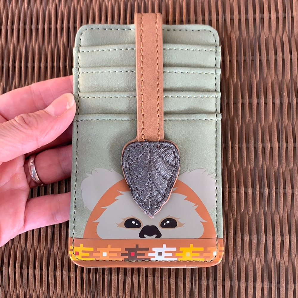Loungefly Green and Tan Ewok Cardholder